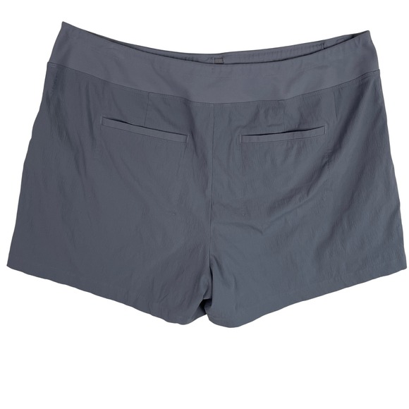 Athleta Women's Gray Lightweight Travel Shorts Pockets Size 18 (37" Waist) - Picture 4 of 6